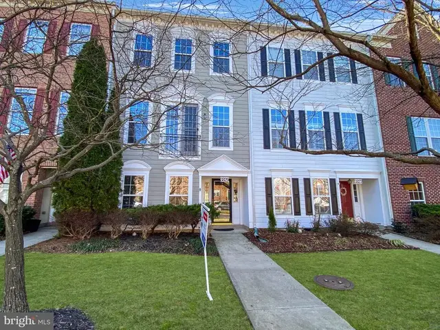 3829 Sugarloaf Pkwy, Frederick