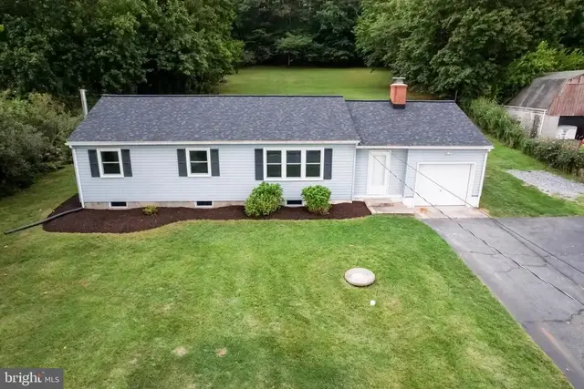 4545 Bill Moxley Rd, Mount Airy