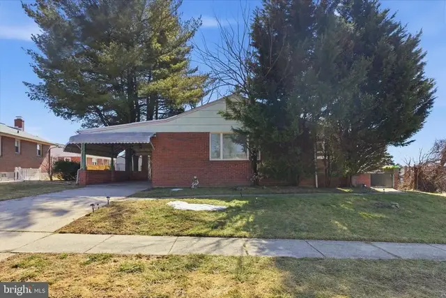 2423 Harwood Rd, Parkville