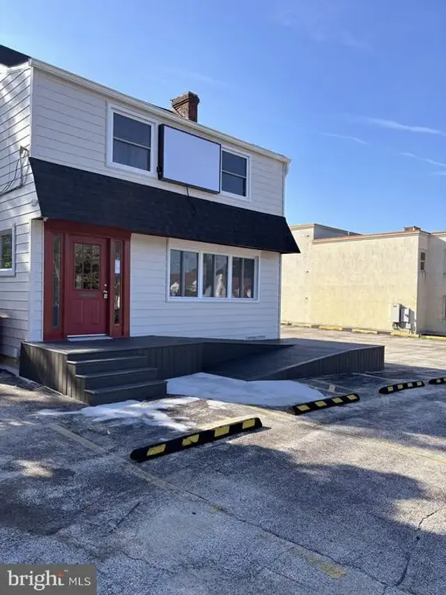 129 W Eagle Rd, Havertown