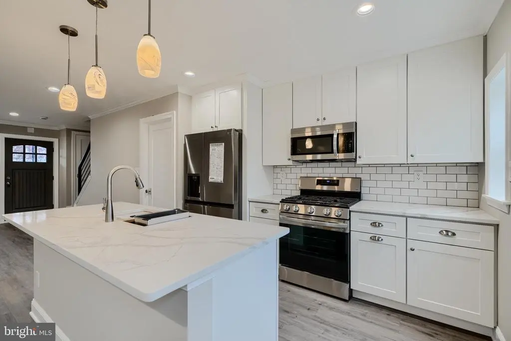 621 Ponca St, BALTIMORE