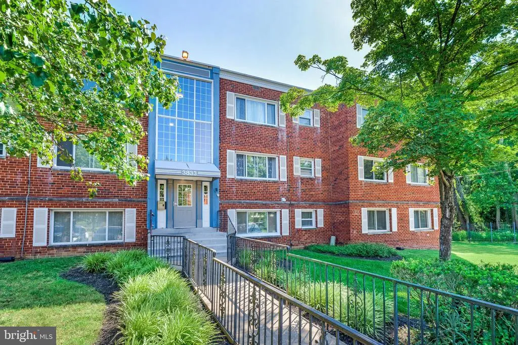 3833 Hamilton St #g-103, Hyattsville