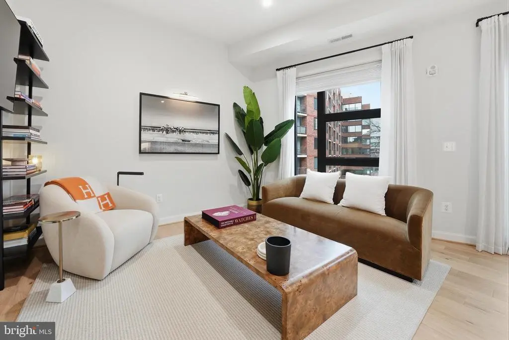 2525 Pennsylvania Ave Nw #301, Washington