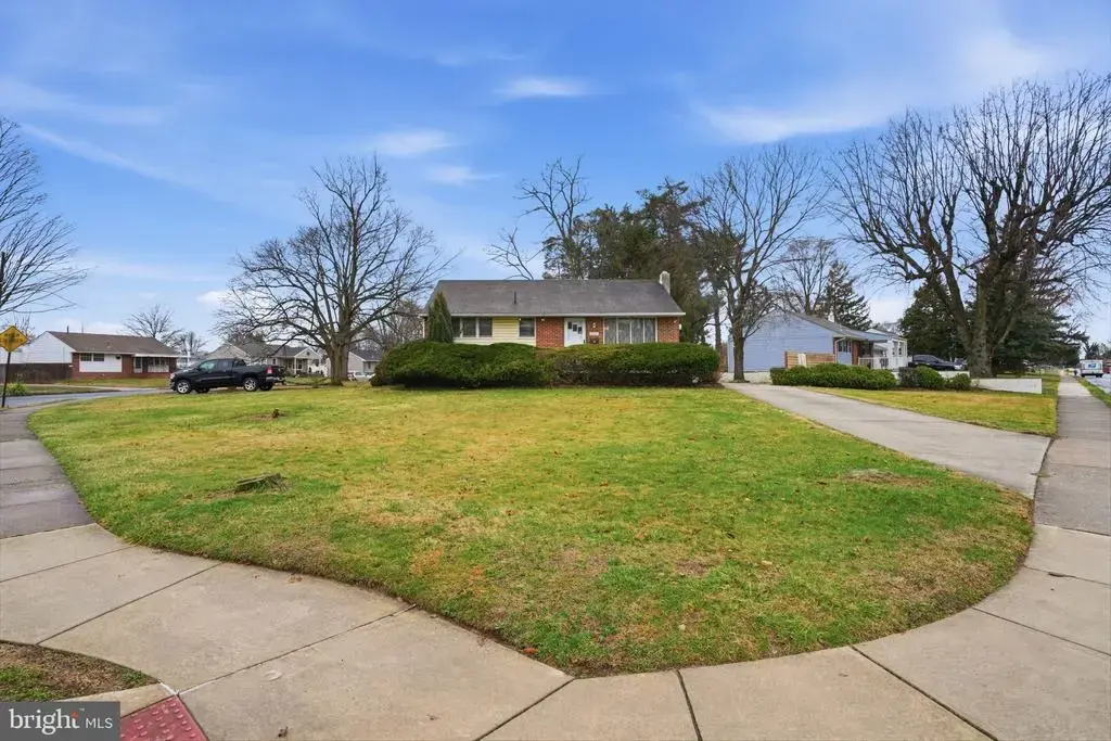3220 Glenrose Ave, BRISTOL
