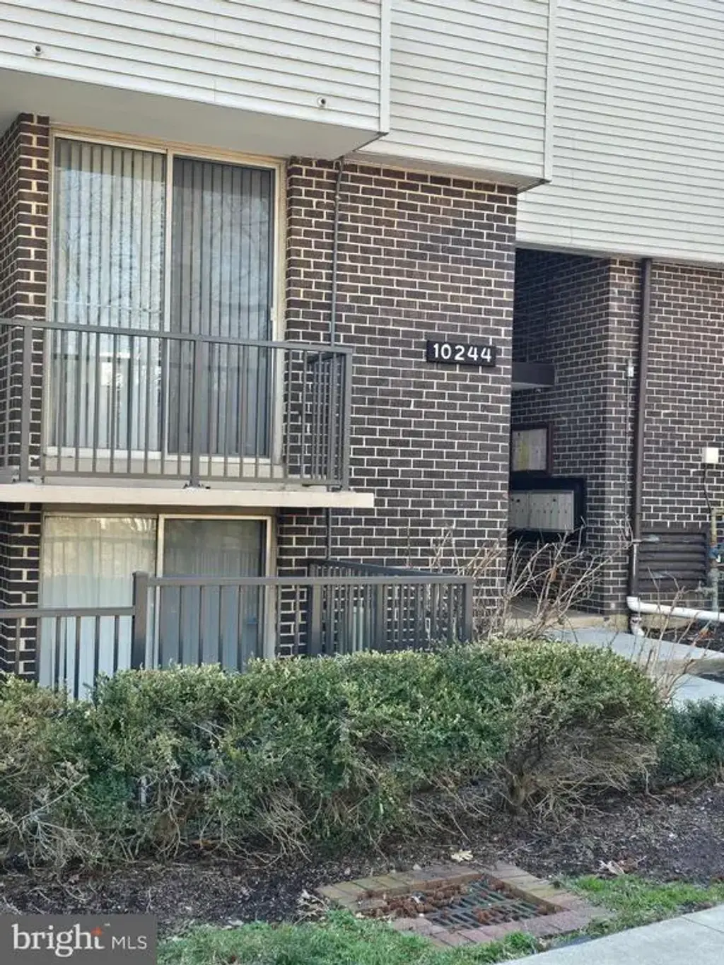 10244 Prince Pl #21-202, UPPER MARLBORO