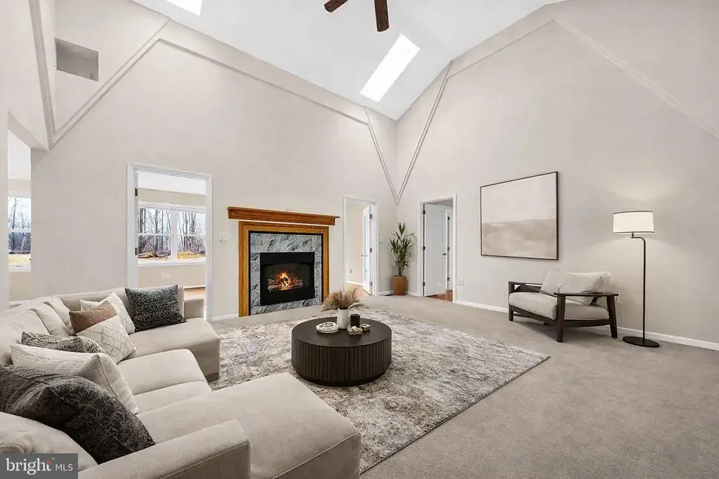 1347 E Thatcher Rd, QUAKERTOWN