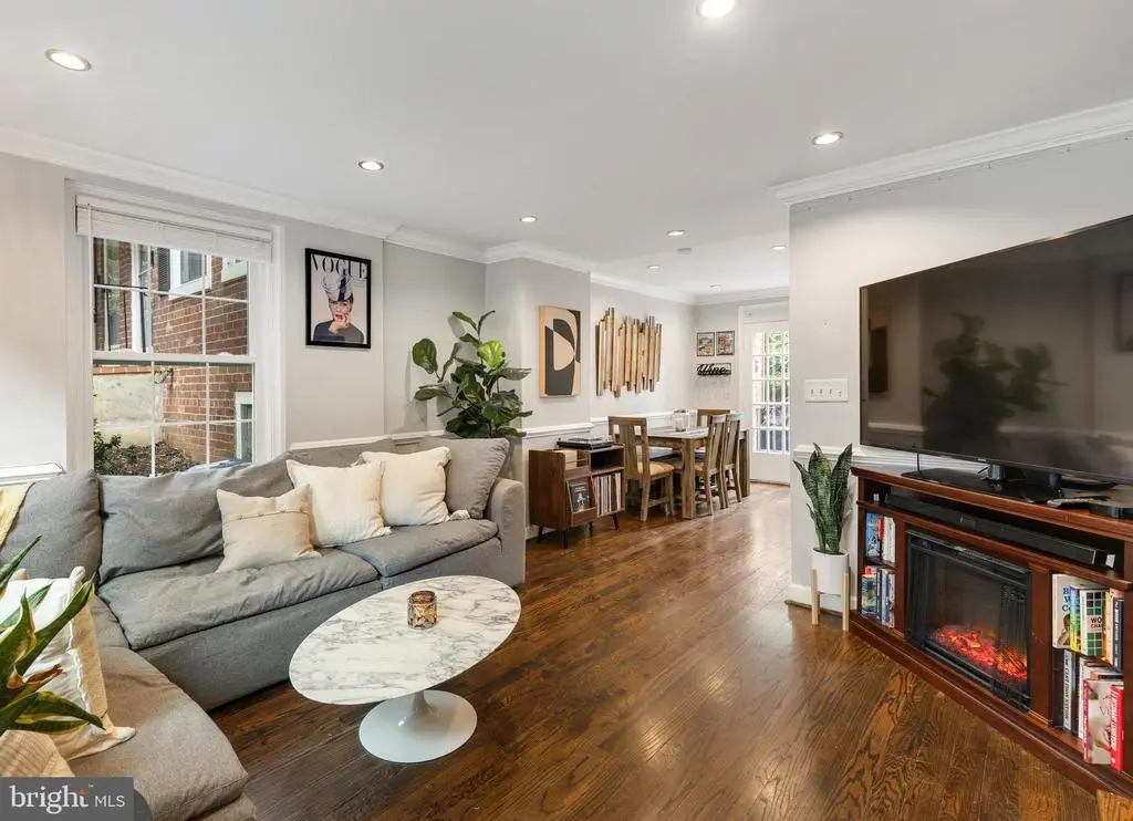 2814 S Columbus St, ARLINGTON