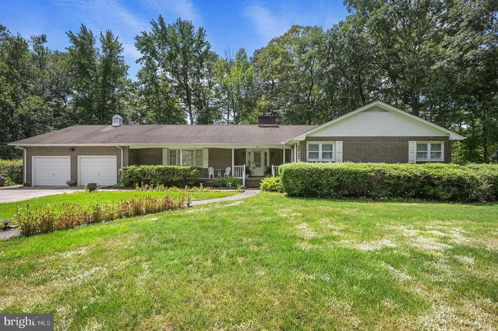 26 Winged Foot Ct, DOVER