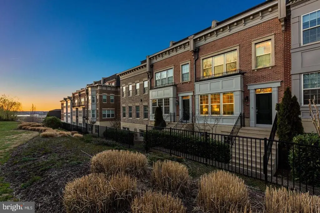 517 Overlook Park Dr #47, OXON HILL