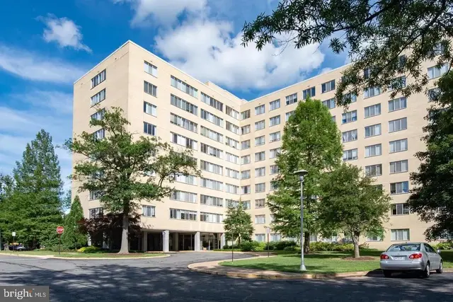 6641 Wakefield Dr #311, Alexandria