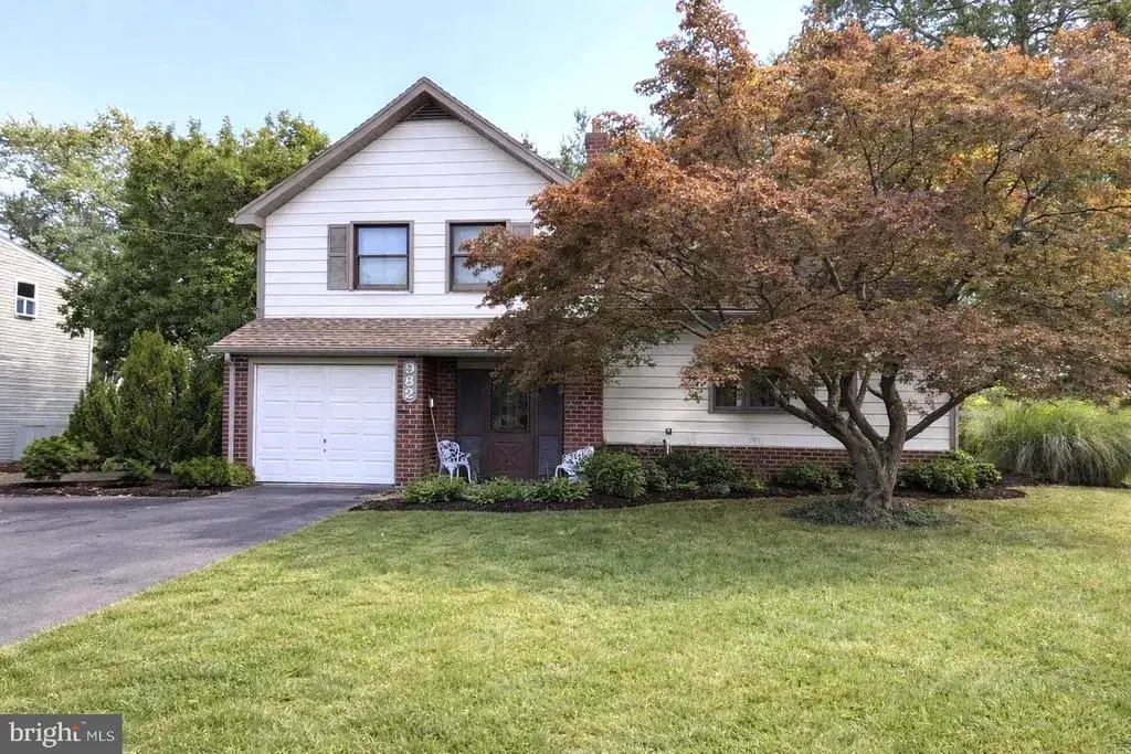 982 Mueller Rd, WARMINSTER