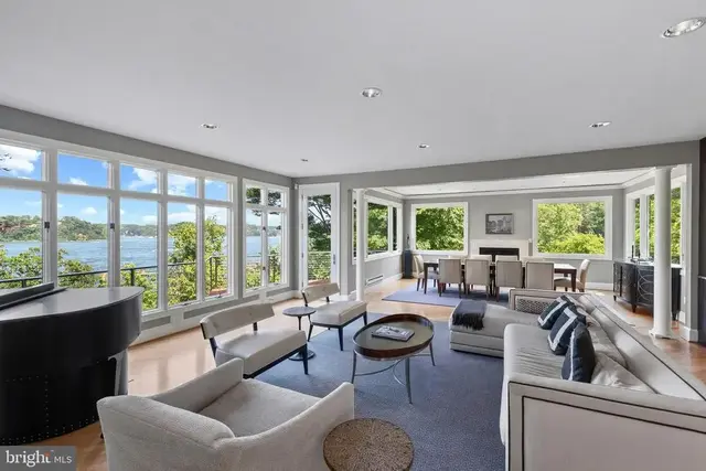 349 Sherwood Trl, Annapolis