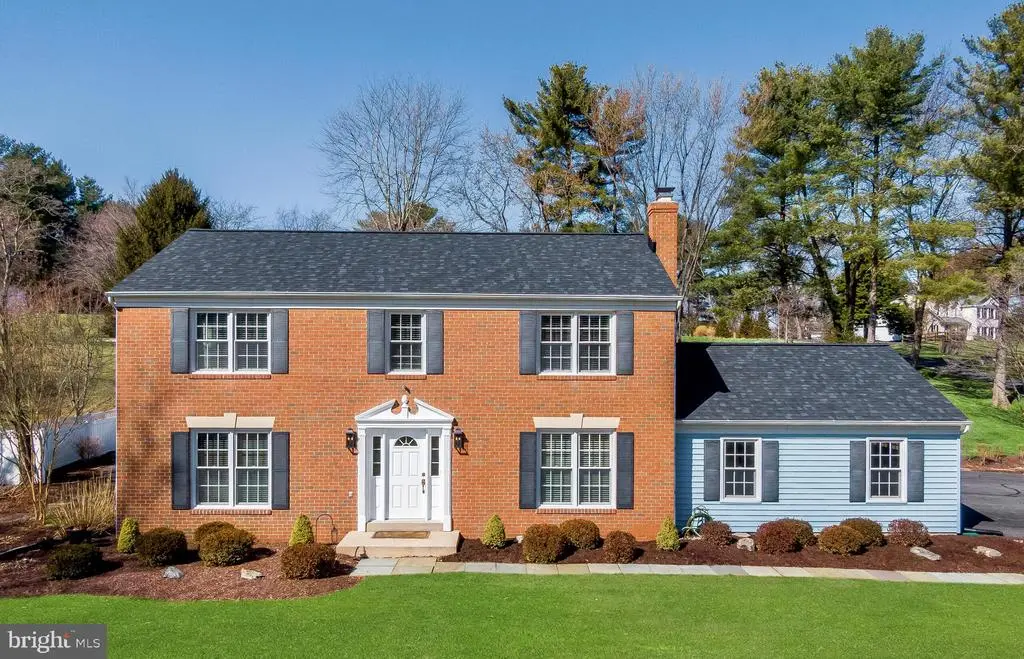 2239 Regina Dr, Clarksburg