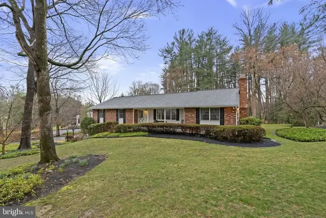10115 Green Clover Dr, Ellicott City