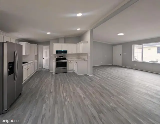 227 Poclain Rd, Aberdeen