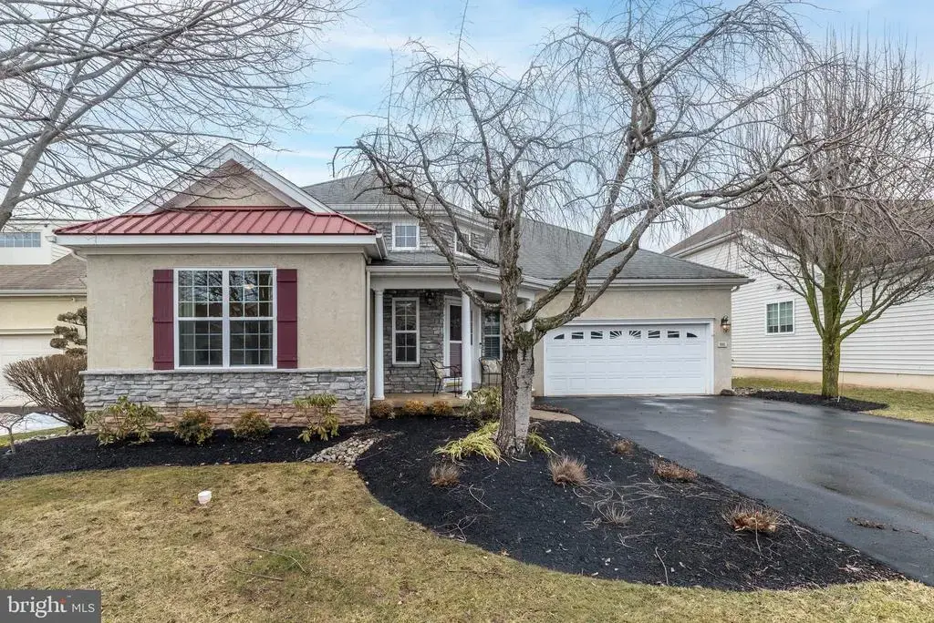 931 Nathaniel Trl, WARWICK