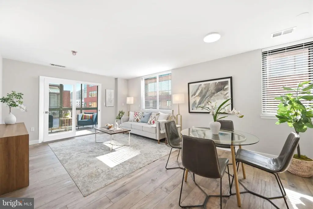 1045 N Utah St #2-701, ARLINGTON