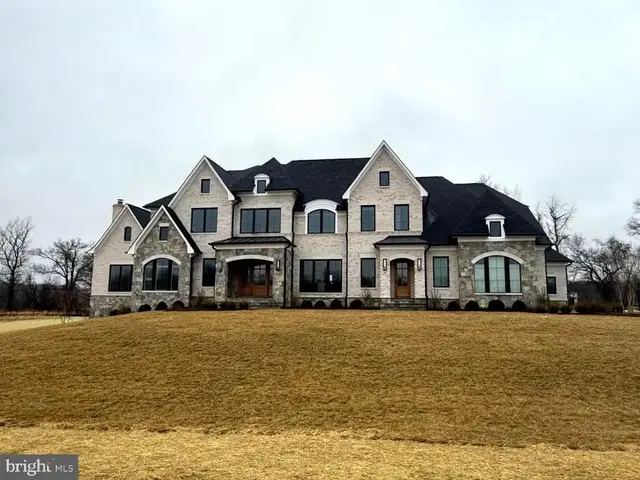 37194 Seabiscuit Park Pl, Middleburg