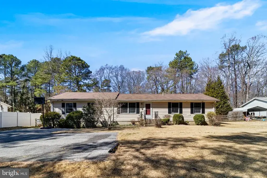 12643 Rousby Hall Rd, LUSBY