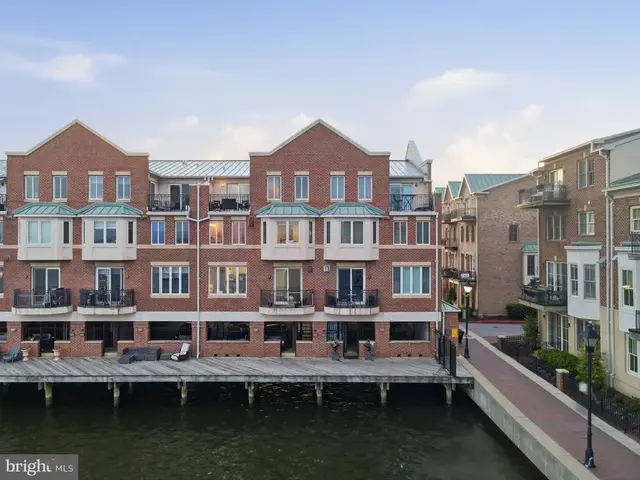 2327 Boston St #4, Baltimore