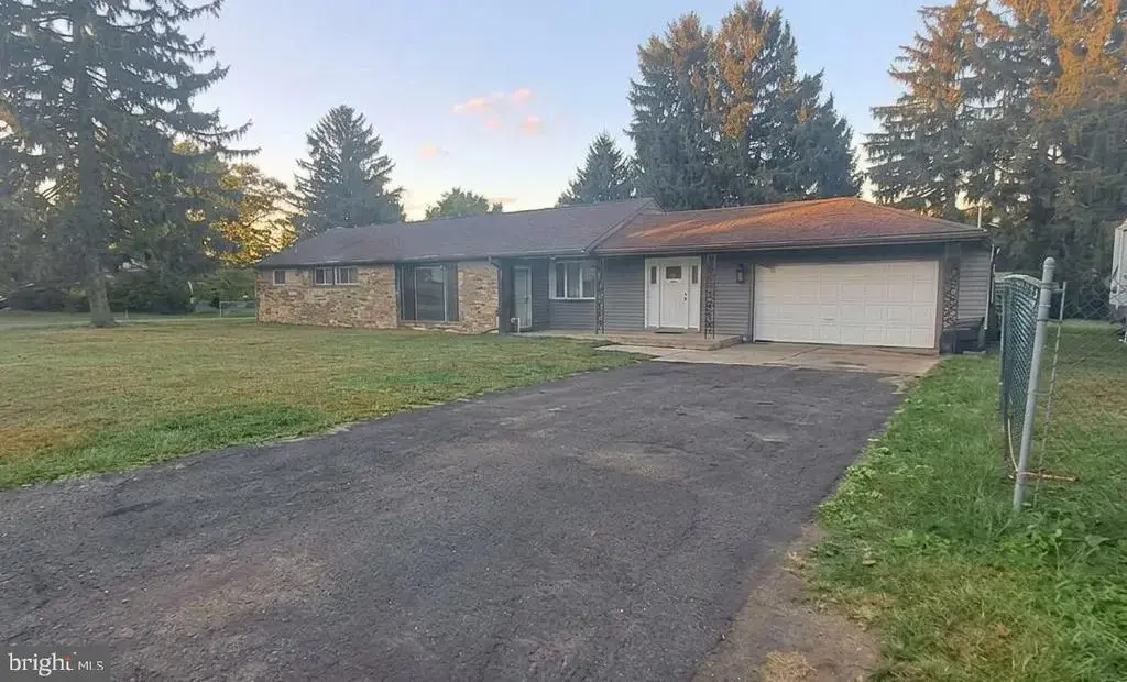1049 Wayland Ave, BENSALEM