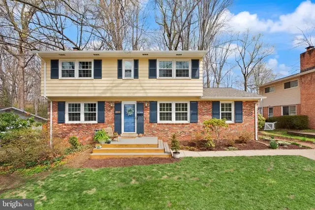 3213 Fair Woods Pkwy, Fairfax