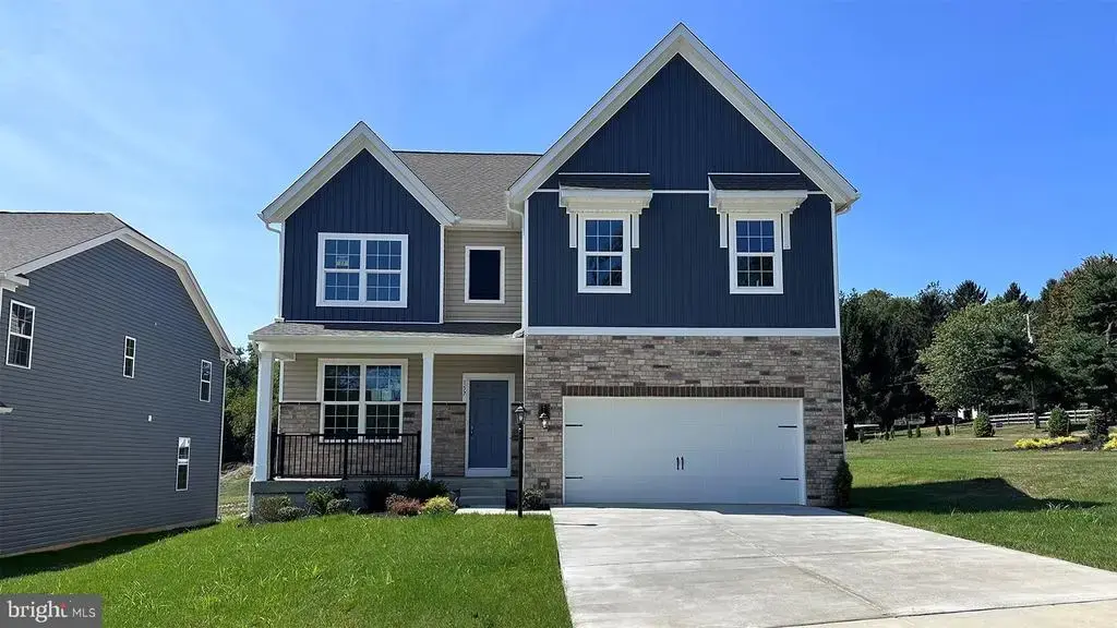 202 Lindsey Dr, COLUMBIA