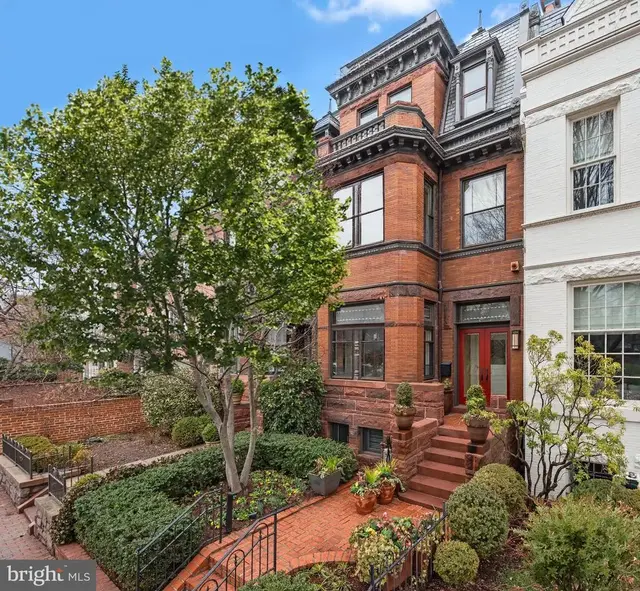 1617 35th St Nw, Washington