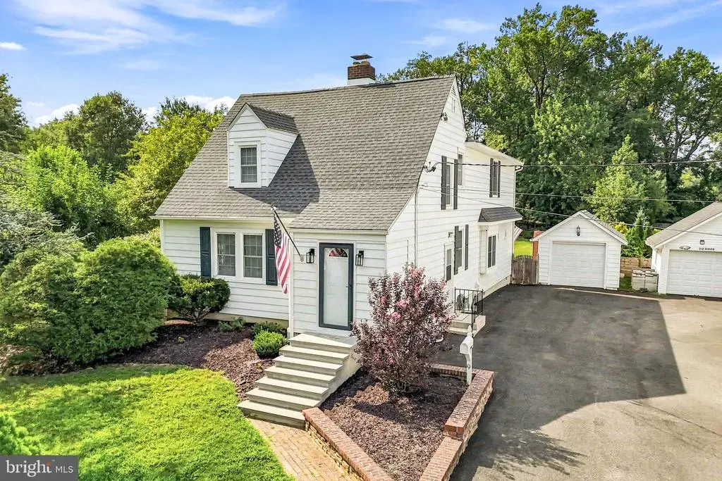 9 Haines Dr, MOORESTOWN