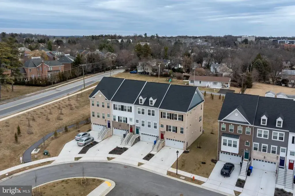207 Birdie Ct, PIKESVILLE