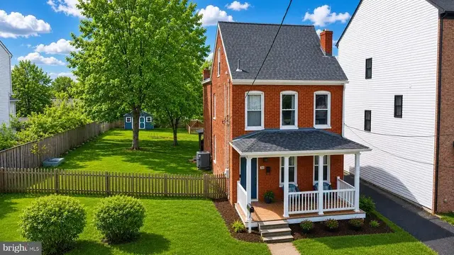 30 Hamilton Ave, Frederick