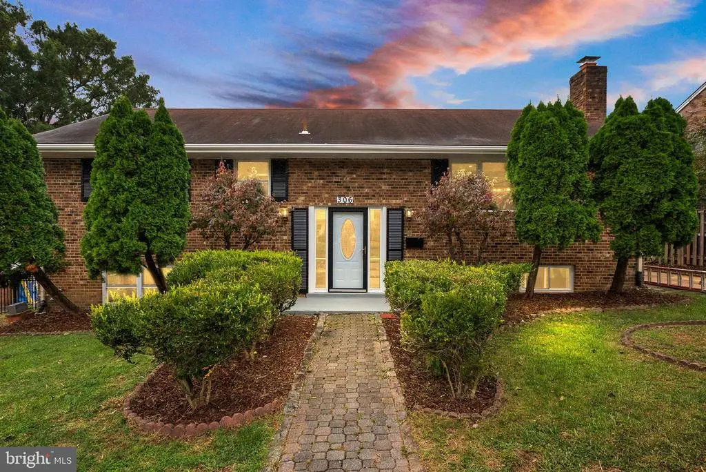 306 N Madison St, ARLINGTON