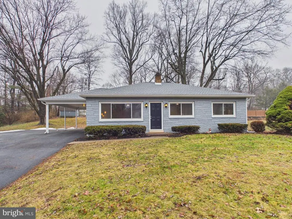 815 Twin Oaks Dr, Hummelstown