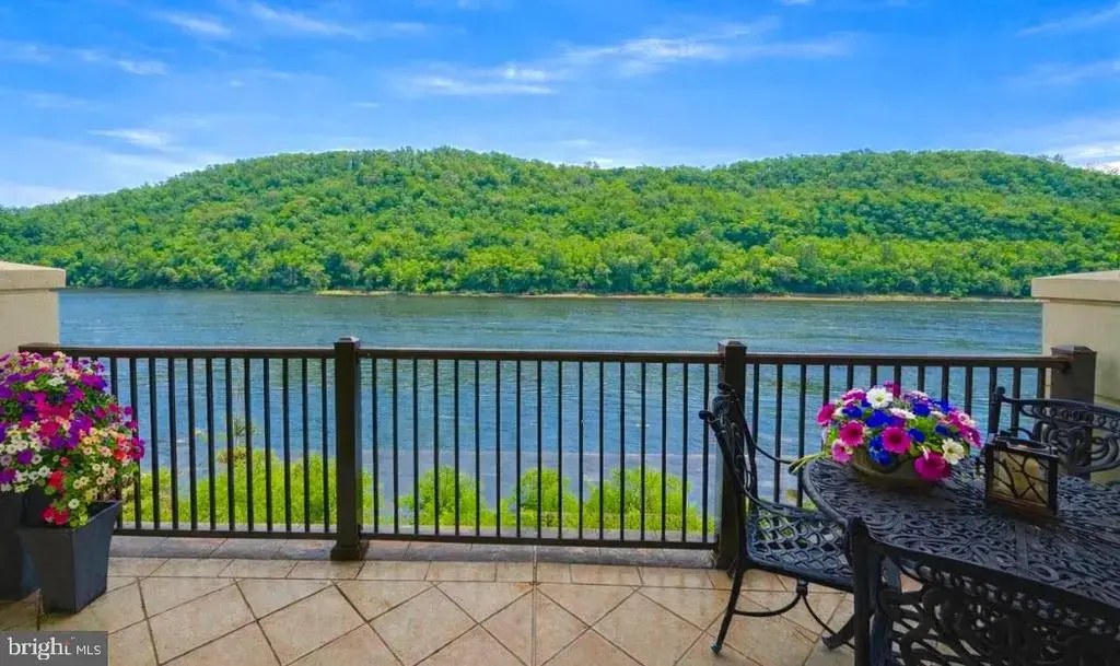 510 Waterview Pl, NEW HOPE