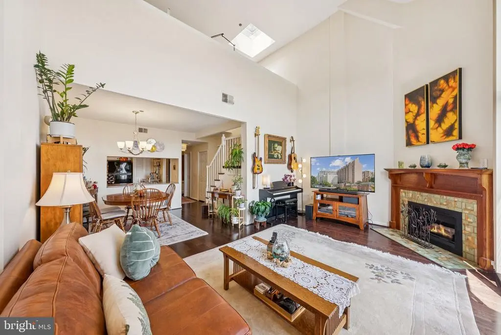 1301 N Courthouse Rd N #1810, ARLINGTON