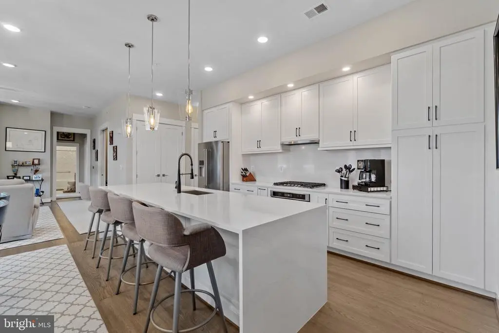 5 Stationmaster St Se #400, LEESBURG