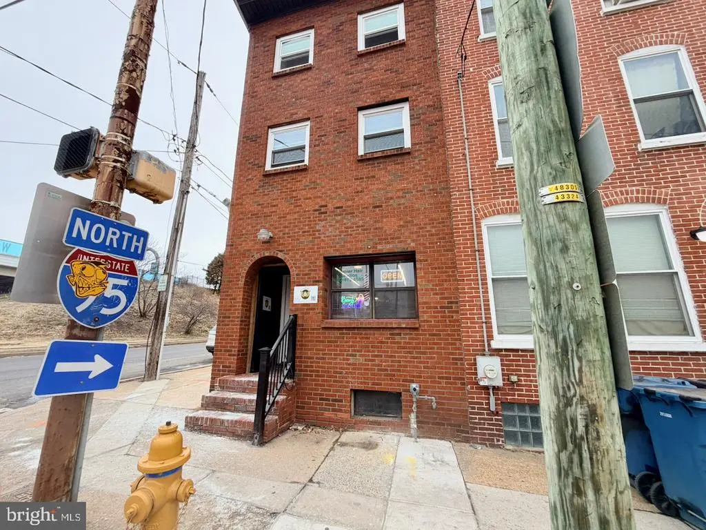 837 W 4th St, Wilmington