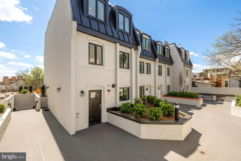 1202 Eton Ct Nw #t3, WASHINGTON