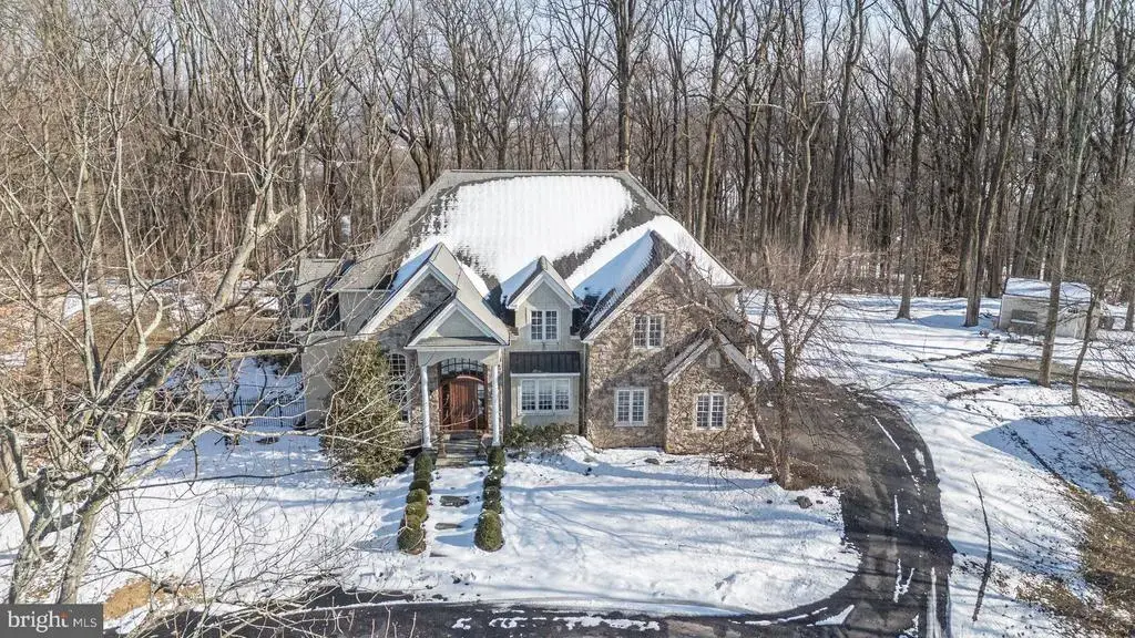 5311 Mountain Top Rd #e, NEW HOPE
