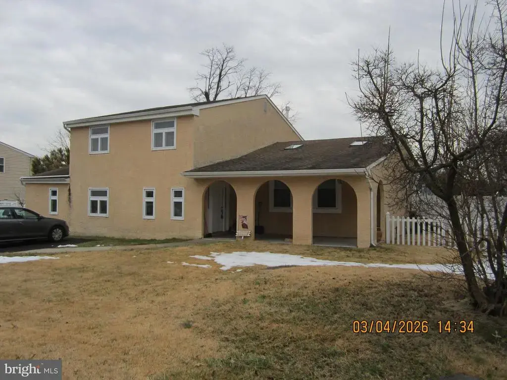 5800 Griscomb Dr, BENSALEM