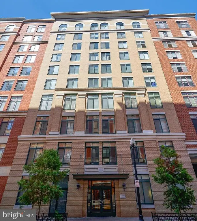 1205 N Garfield St #ph4, ARLINGTON