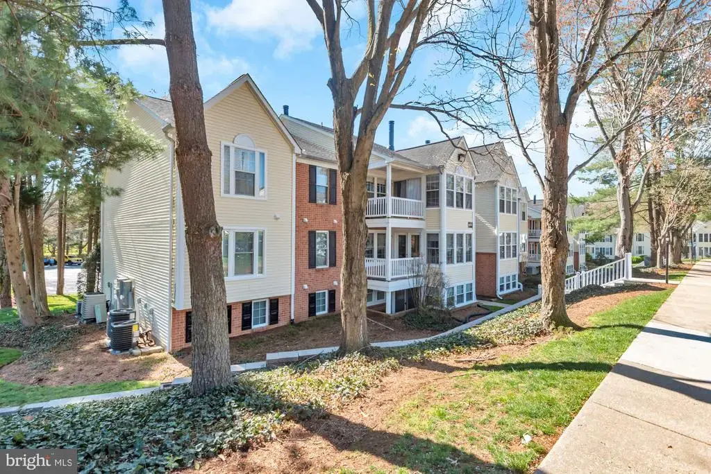 826 Southern Hills Dr #j-10f, ARNOLD