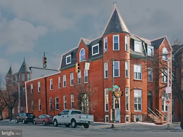 21 W 25th St, Baltimore