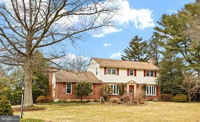 2412 Chatham Dr, Wilmington