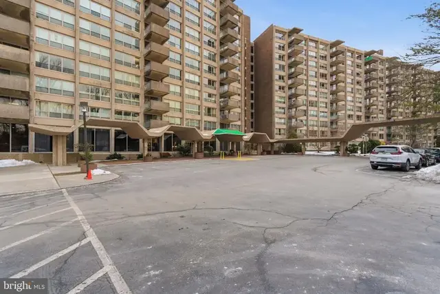 1001 City Ave #ec704, Wynnewood