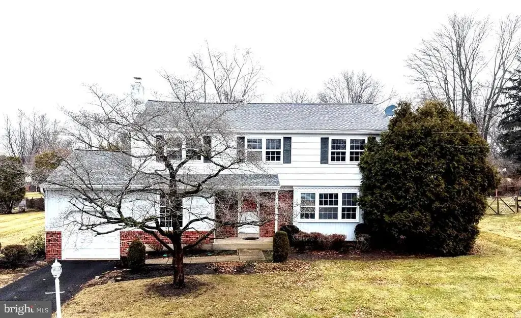 77 Lenape Dr, DOYLESTOWN