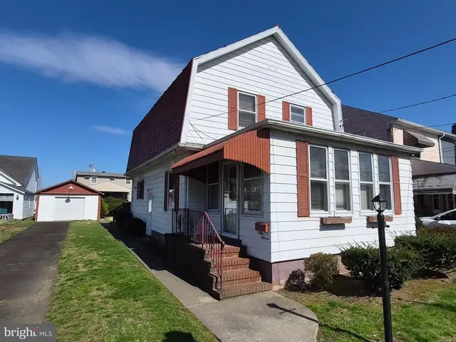 111 Taylor St, Bristol