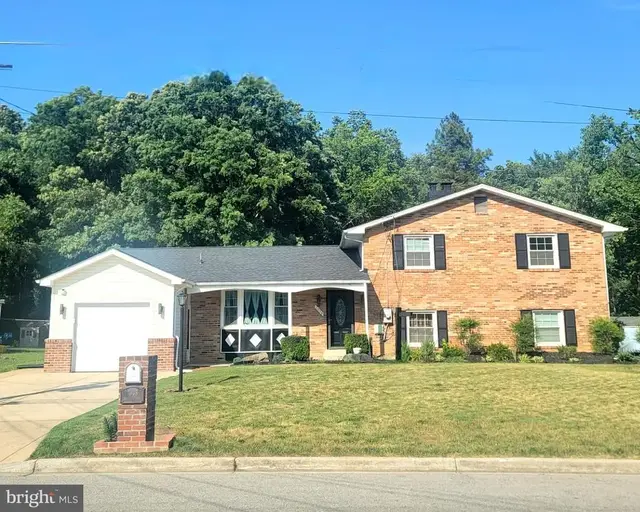 7008 Berkshire Dr, Temple Hills