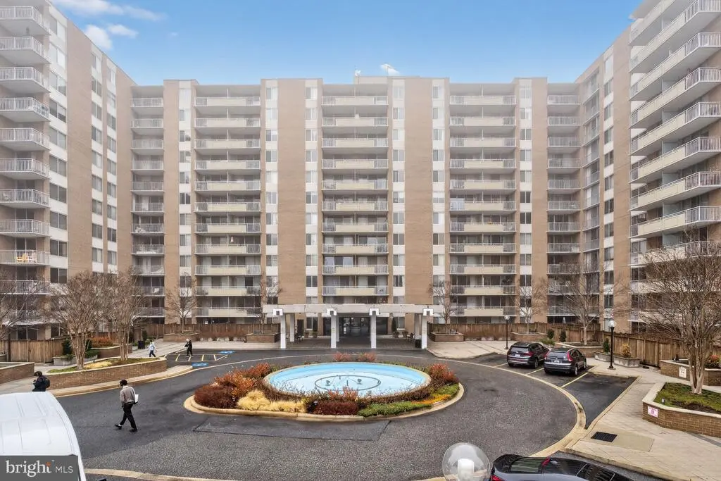 3001 Veazey Terr Nw #1008, Washington