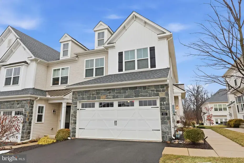 21 Spring Mill Drive, IVYLAND